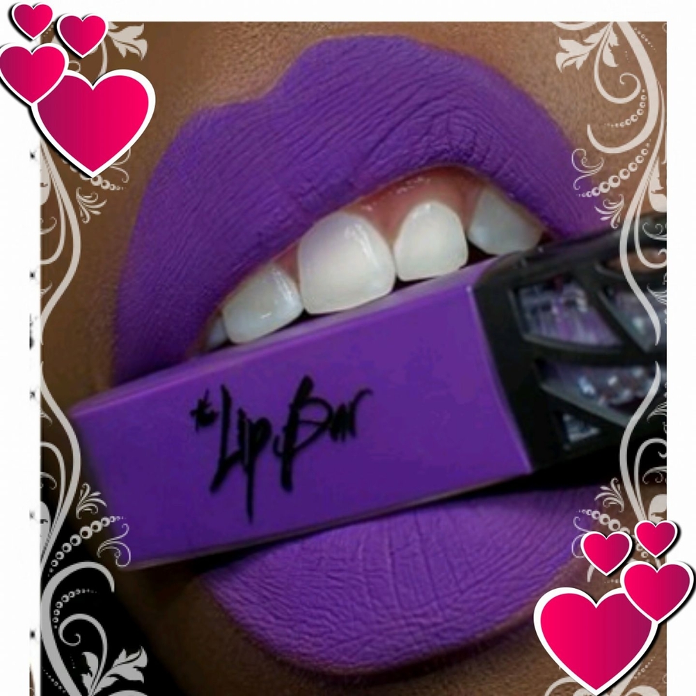 Meet your Posher, Tenia